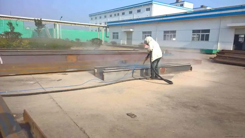 現(xiàn)場(chǎng)噴砂